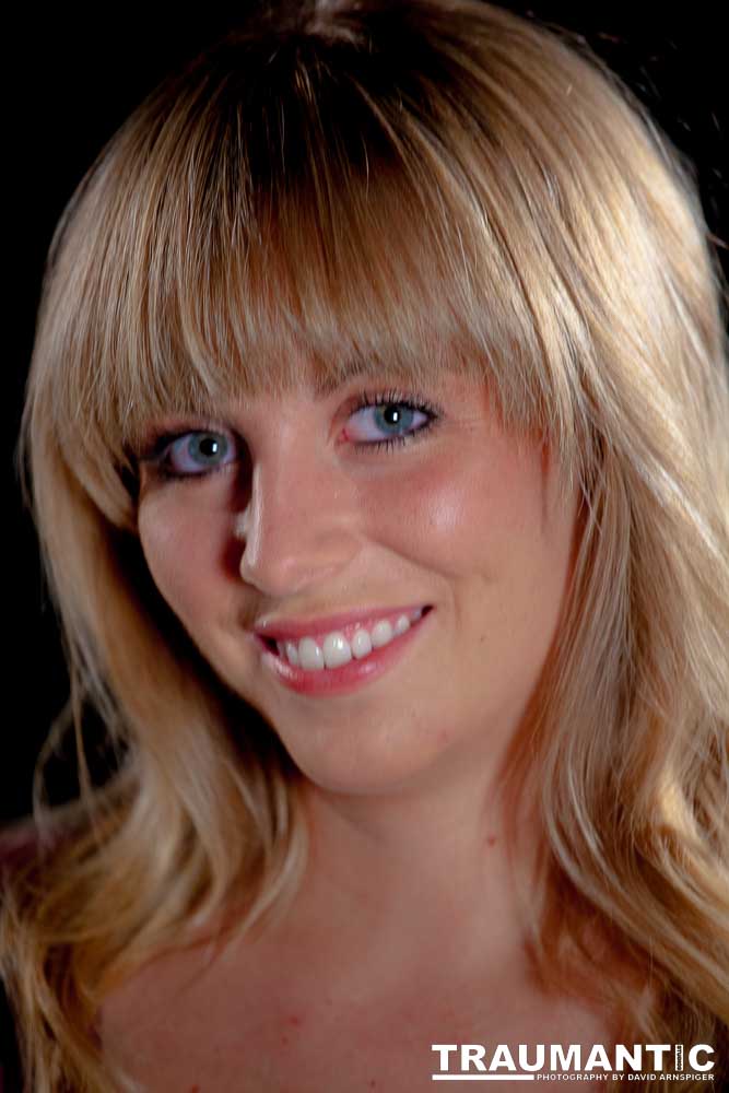 I met T'Lane through a session I shot for a friend of hers on Manhattan Beach. She was absolutely gorgeous and I was thrilled that she agreed to shoot with me.